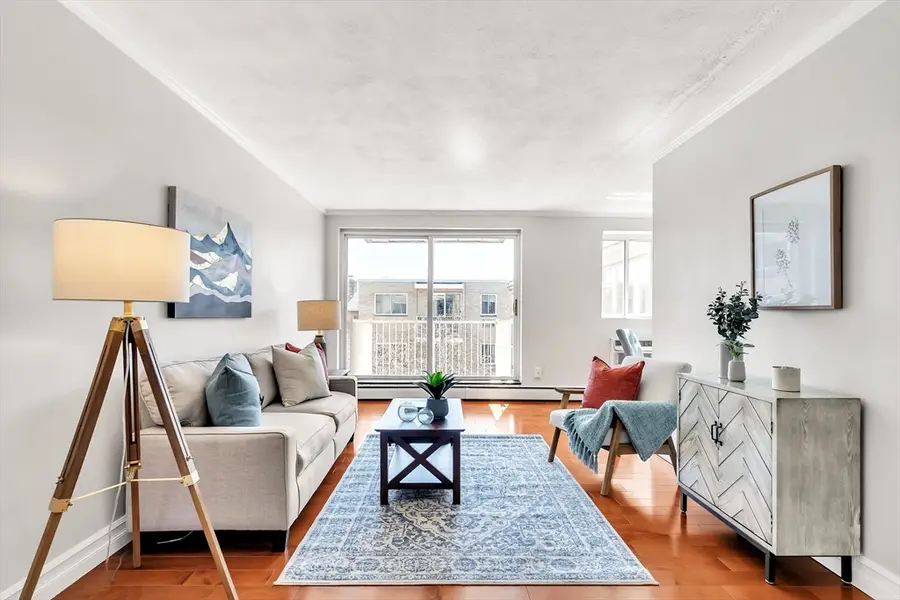 123 Sewall Ave #3A, Brookline, MA 02446 - #2