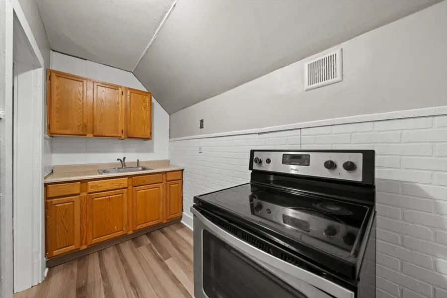 62 May St, Worcester, MA 01610 - #2