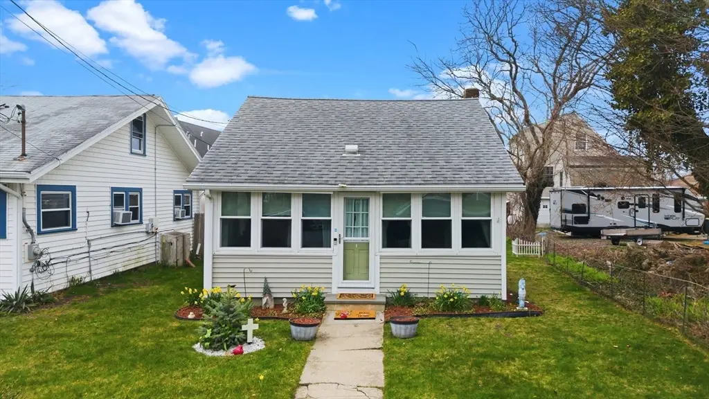 52 Point St, Fairhaven, MA 02719 - #1