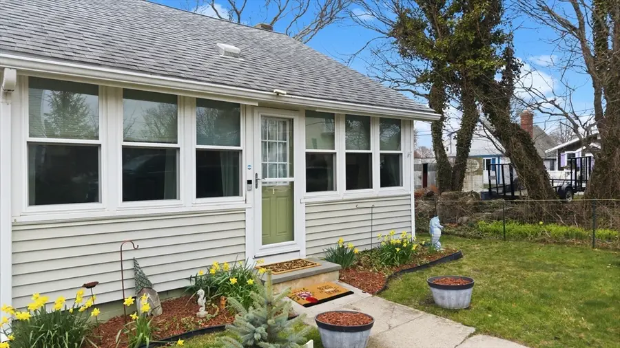 52 Point St, Fairhaven, MA 02719 - #3