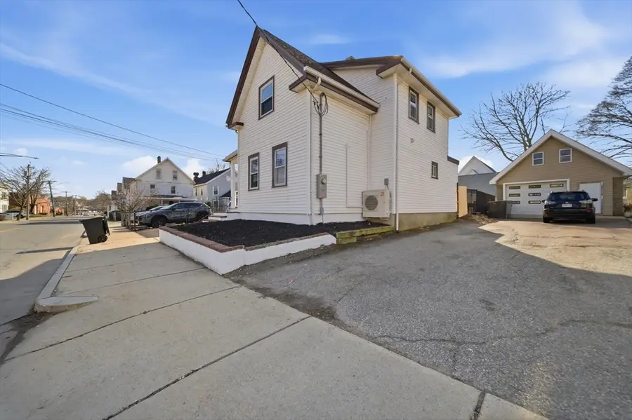 7 Pine St, Stoneham, MA 02180 - #2