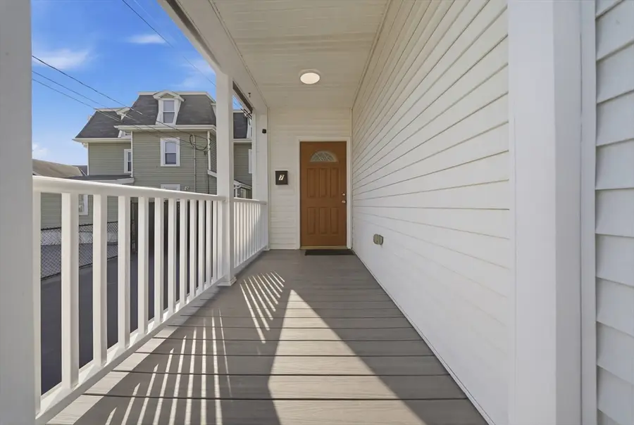 7 Pine St, Stoneham, MA 02180 - #3