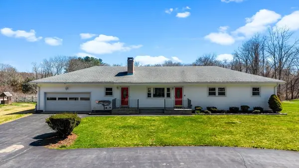 415 Chase Rd, Dartmouth, MA 02747