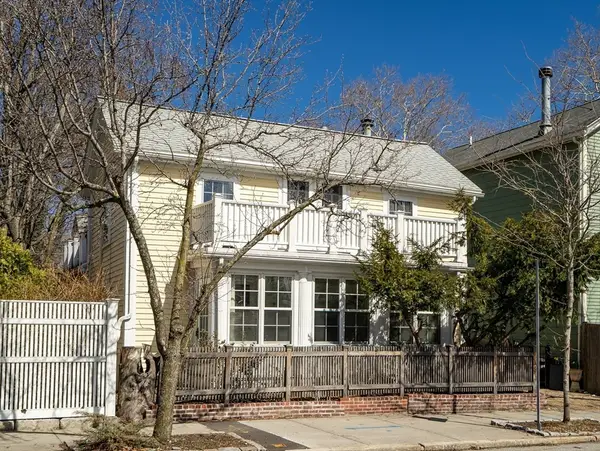 239 Mt Auburn Street #239, Cambridge, MA 02138