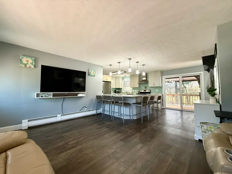 47 Shady Lane Ave, Northborough, MA 01532 - #3