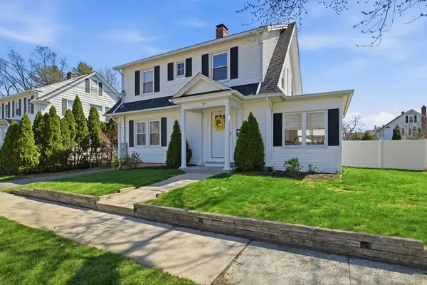 27 Fairfield Terrace, Longmeadow, MA 01106