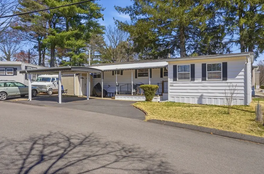 1346 Newport Aven #c-11, Attleboro, MA 02703 - #2