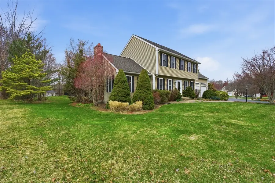 22 Hilltop Farm Rd, Auburn, MA 01501 - #3