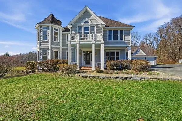 365 Middle St, Amherst, MA 01002