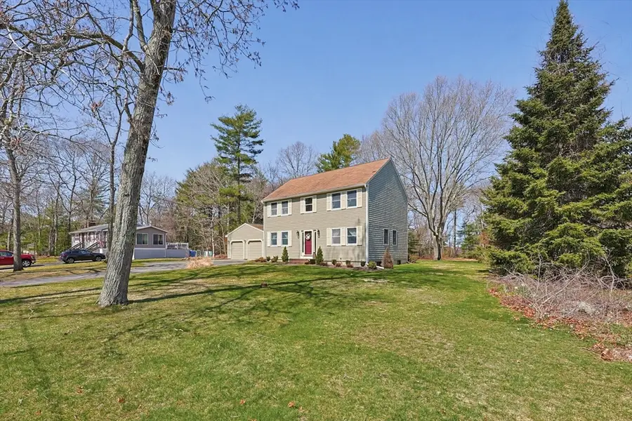 410 Seekell St, East Taunton, MA 02718 - #3