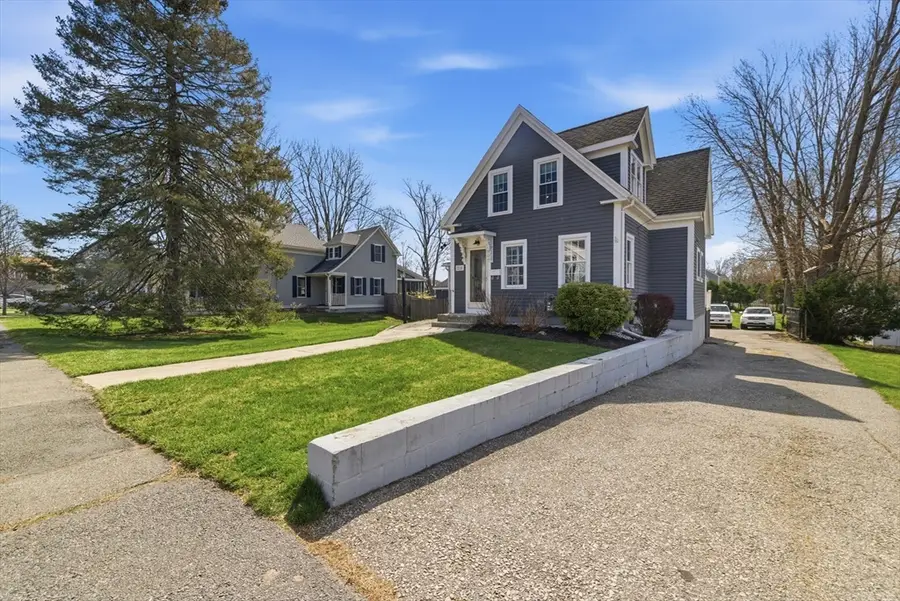 215 Vernon St, Rockland, MA 02370 - #2