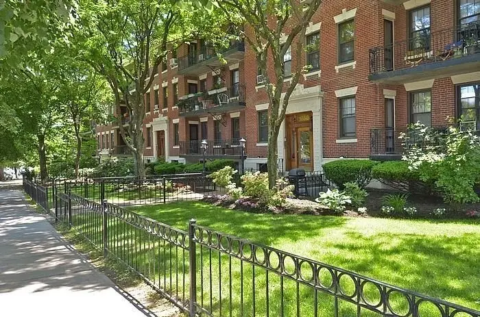 1758 Commonwealth Ave #12, Boston, MA 02135 - #2