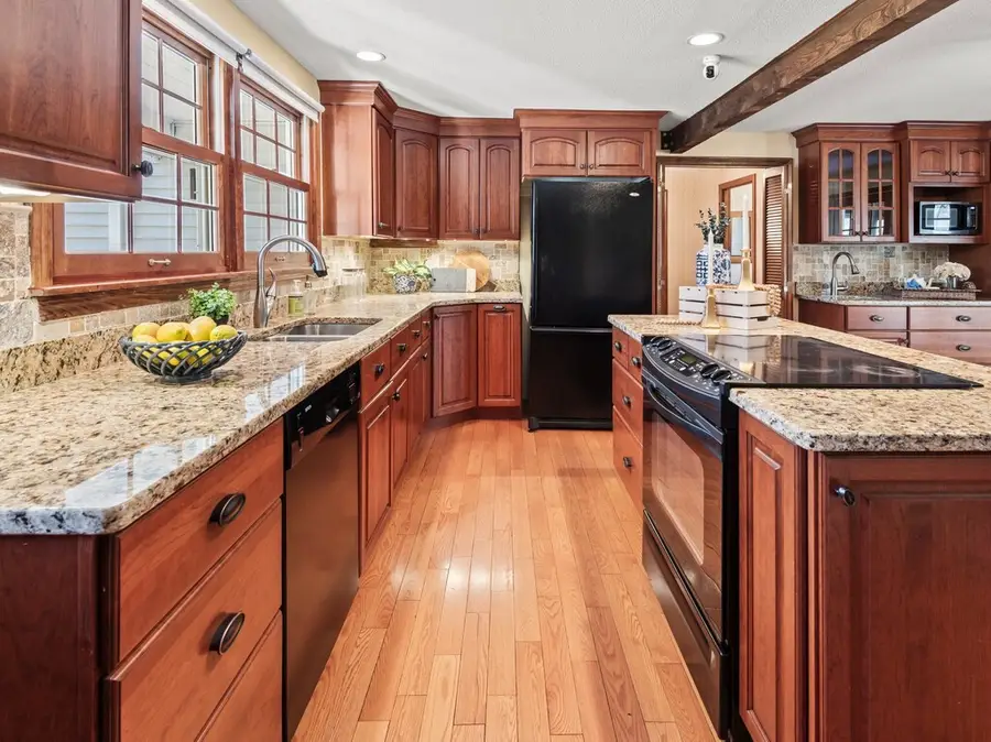 224 Worcester Rd, Princeton, MA 01541 - #3