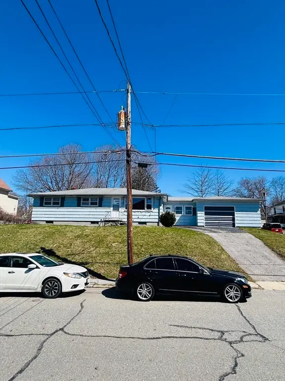 21 Spring St, Webster, MA 01570 - #1