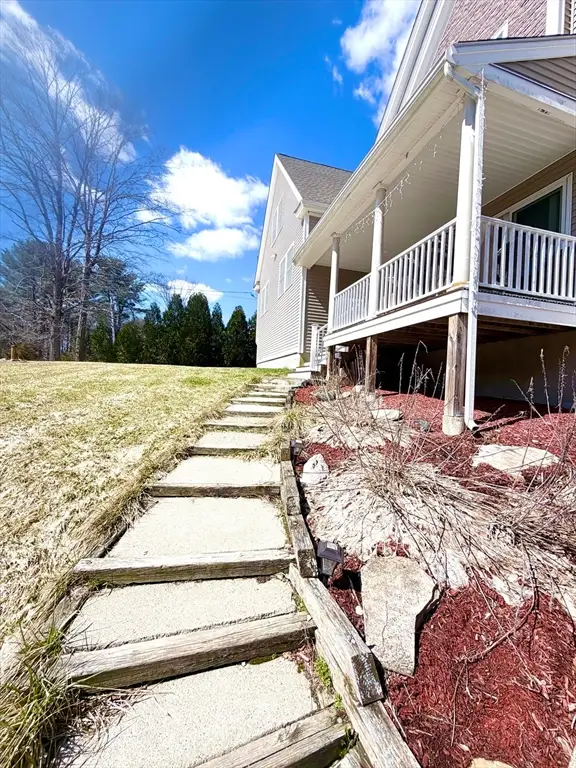 195 Lower Gore Dr, Webster, MA 01570 - #2