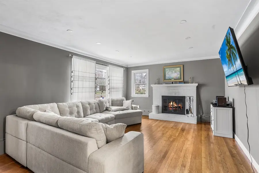 1064 Somerset Ave, Dighton, MA 02764 - #2