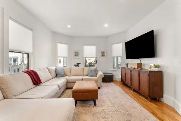 71 Romsey St #1, Boston, MA 02125