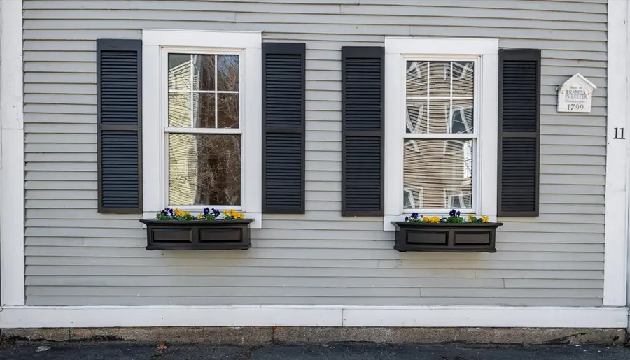 11 Williams St #1, Salem, MA 01970 - #3