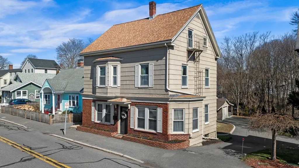 36 Stone St, Beverly, MA 01915 - #1