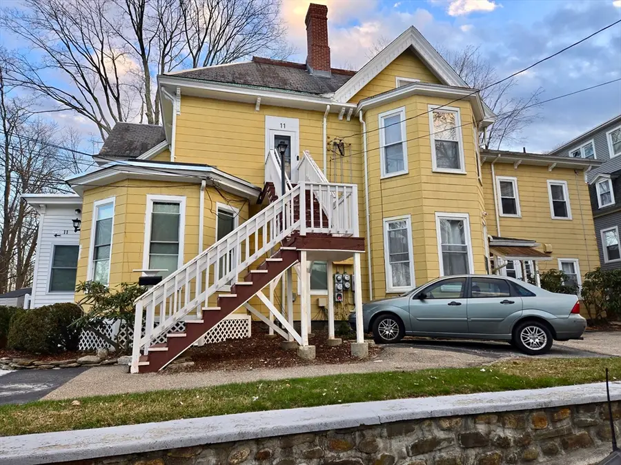 13 Edwards St, Southbridge, MA 01550 - #2