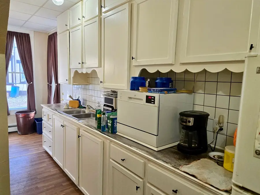 13 Edwards St, Southbridge, MA 01550 - #3