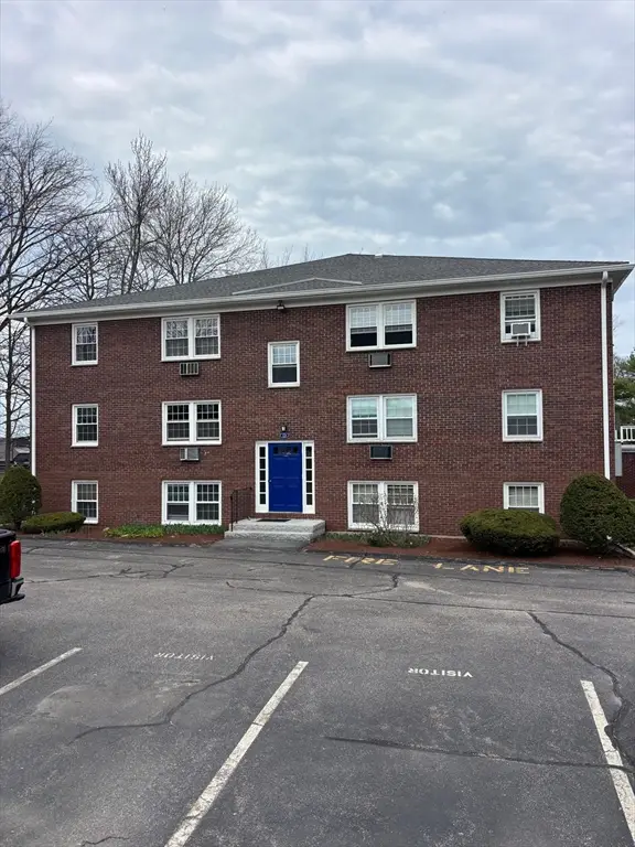 17 Sinai Circle #D-9, Chelmsford, MA 01824 - #2