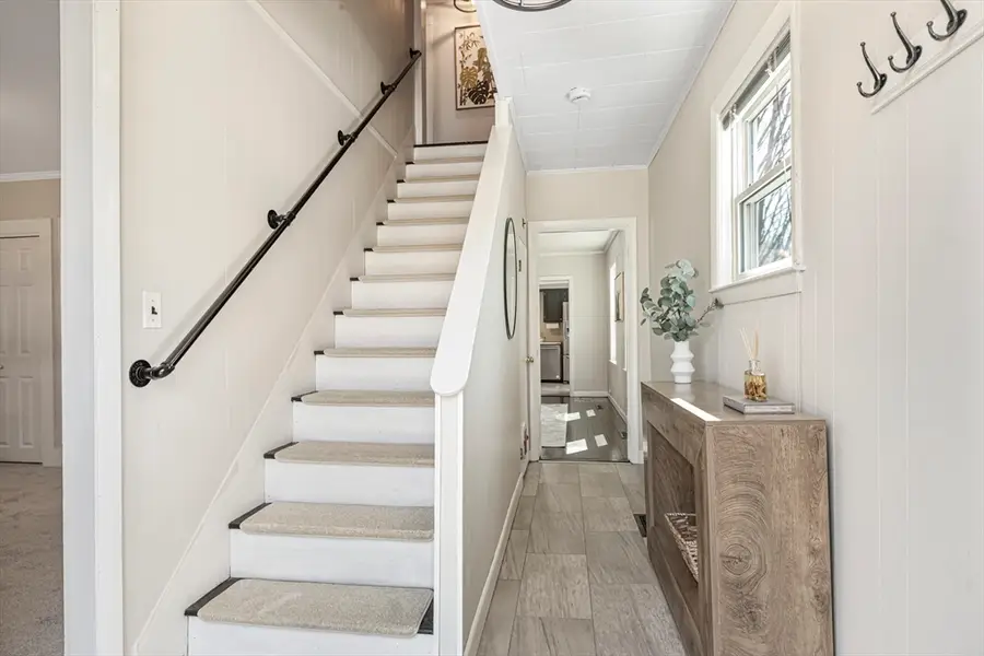 130 Cottage St, Franklin, MA 02038 - #3