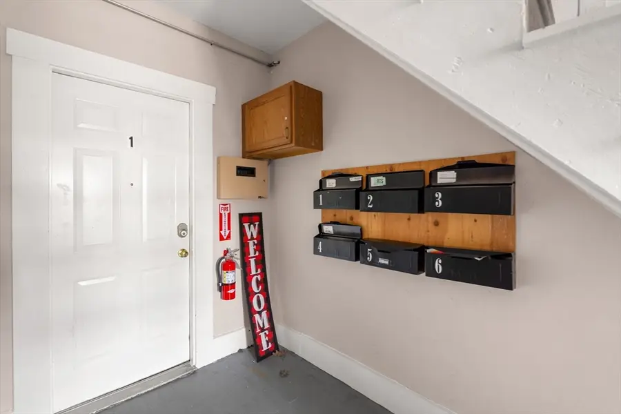 45 Laurel St, Leominster, MA 01453 - #3