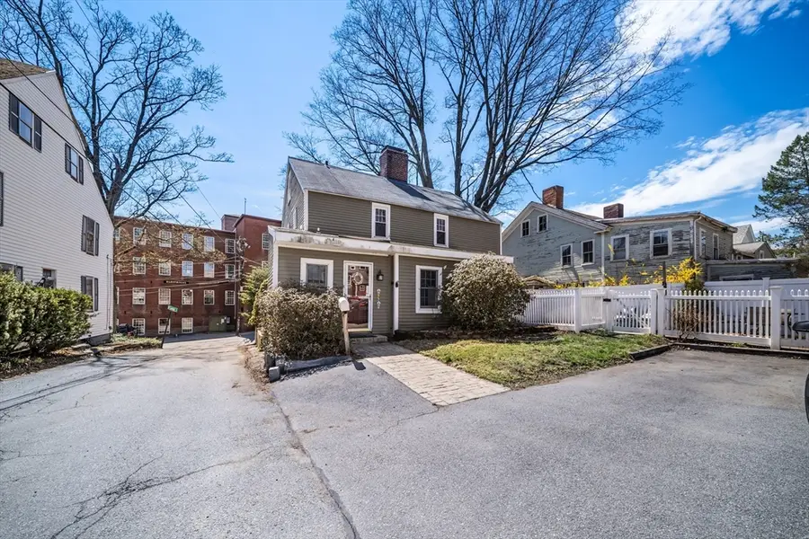 25 High St, Amesbury, MA 01913 - #2