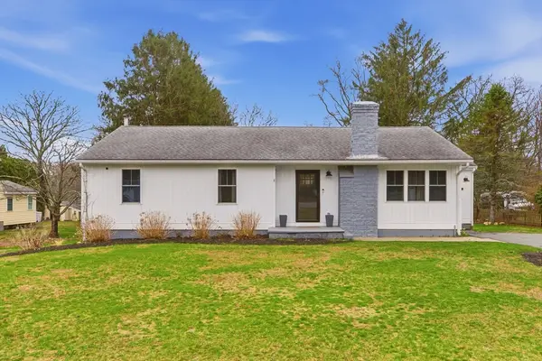 739 East, Tiverton, RI 02878