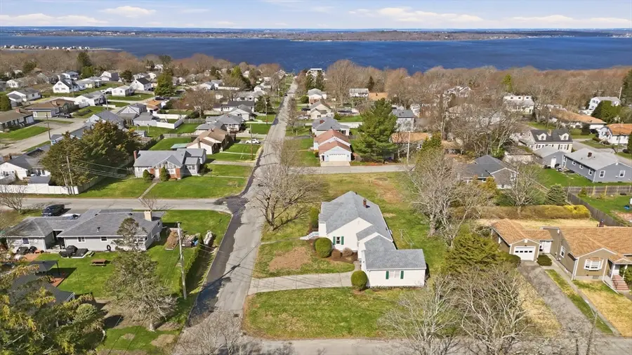 24 Kearns, Tiverton, RI 02878 - #2