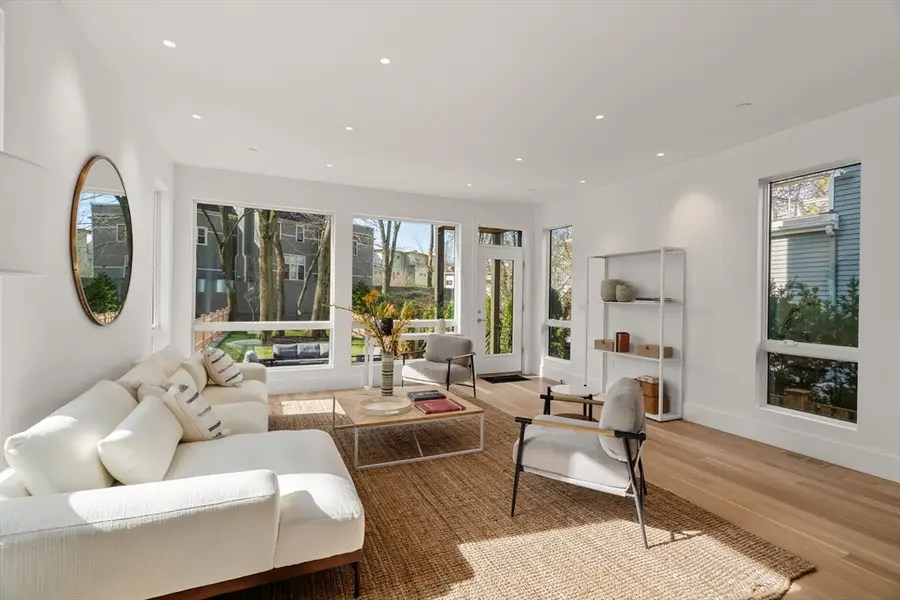 38 Hubbard Avenue, Cambridge, MA 02140 - #3