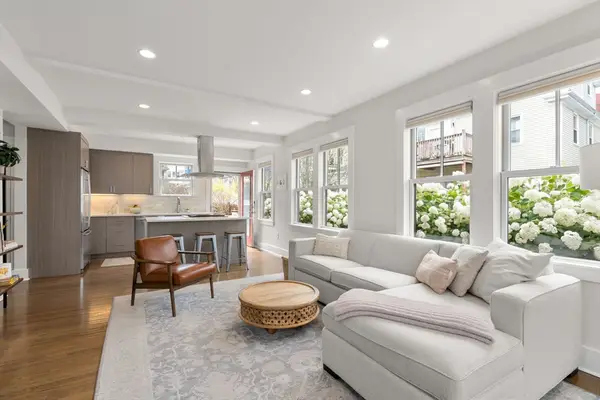 43 Salcombe St #3, Boston, MA 02125