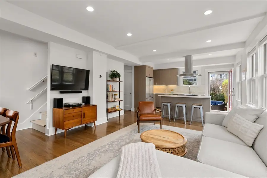 43 Salcombe St #3, Boston, MA 02125 - #2