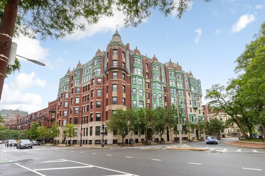 4 Charlesgate E #106, Boston, MA 02215 - #2