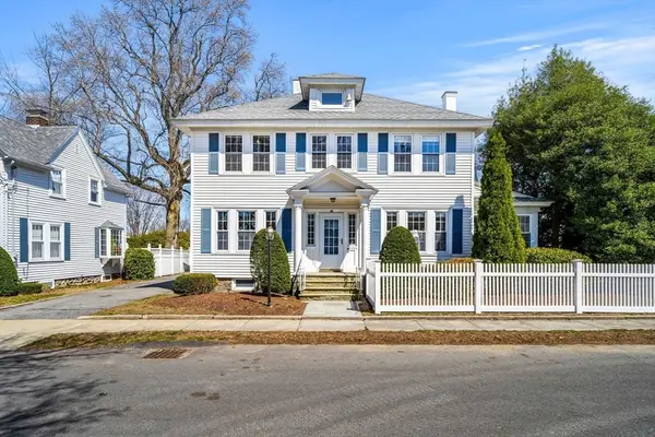 36 Richardson Avenue, North Andover, MA 01845