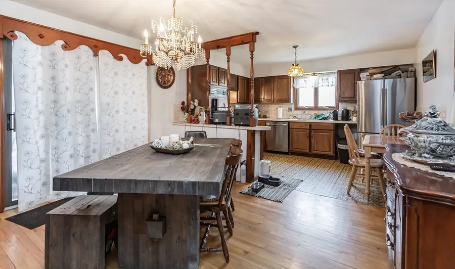 278 W Mccabe St, Dartmouth, MA 02747 - #3