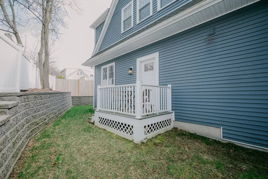 16 Nina Ct #8, Dedham, MA 02026 - #3