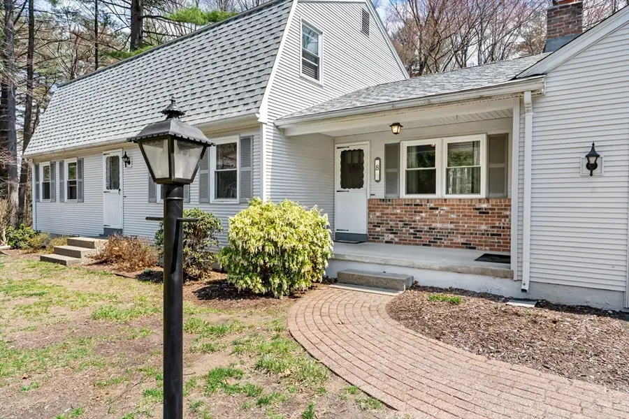 8 Jeanne Circle, Southampton, MA 01073 - #2