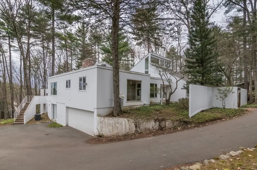 43 Morgan Cir, Amherst, MA 01002 - #2