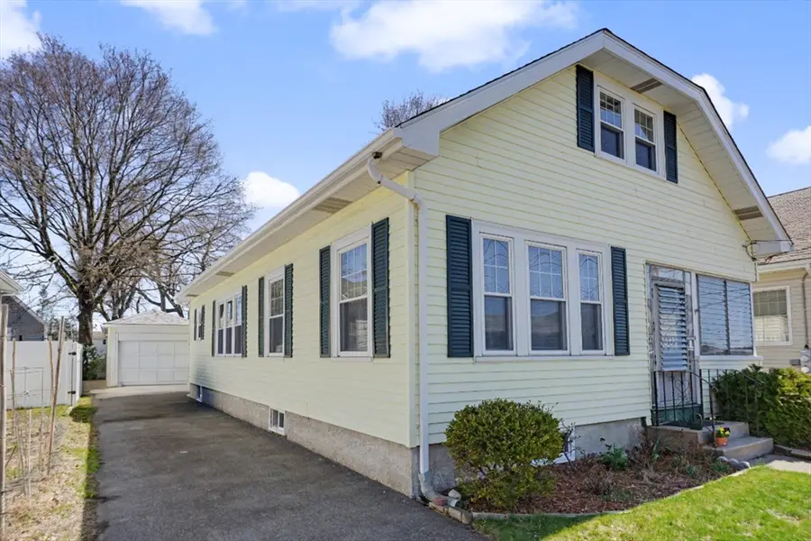 122 Caporal Street, Cranston, RI 02910 - #3