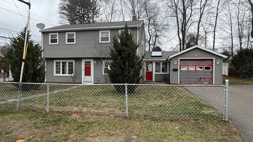 4 Lake St, Braintree, MA 02184 - #1