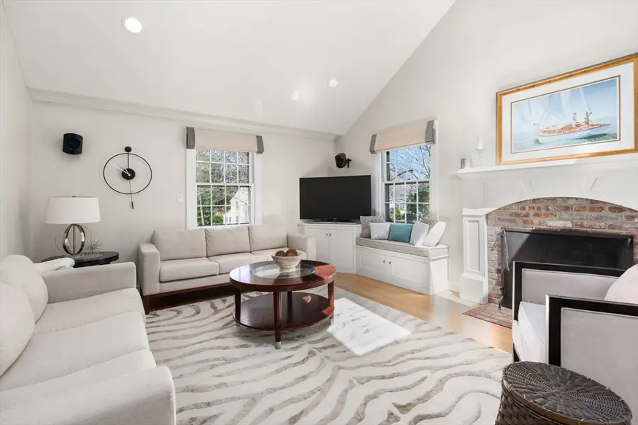 30 Ivy Road, Wellesley, MA 02482 - #3