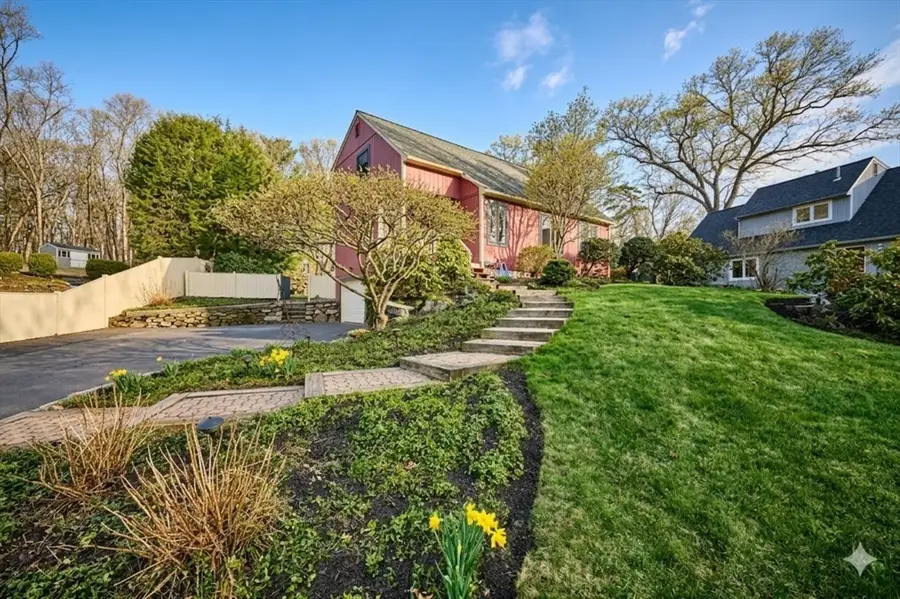 44 Carriage House Path, Ashland, MA 01721 - #3