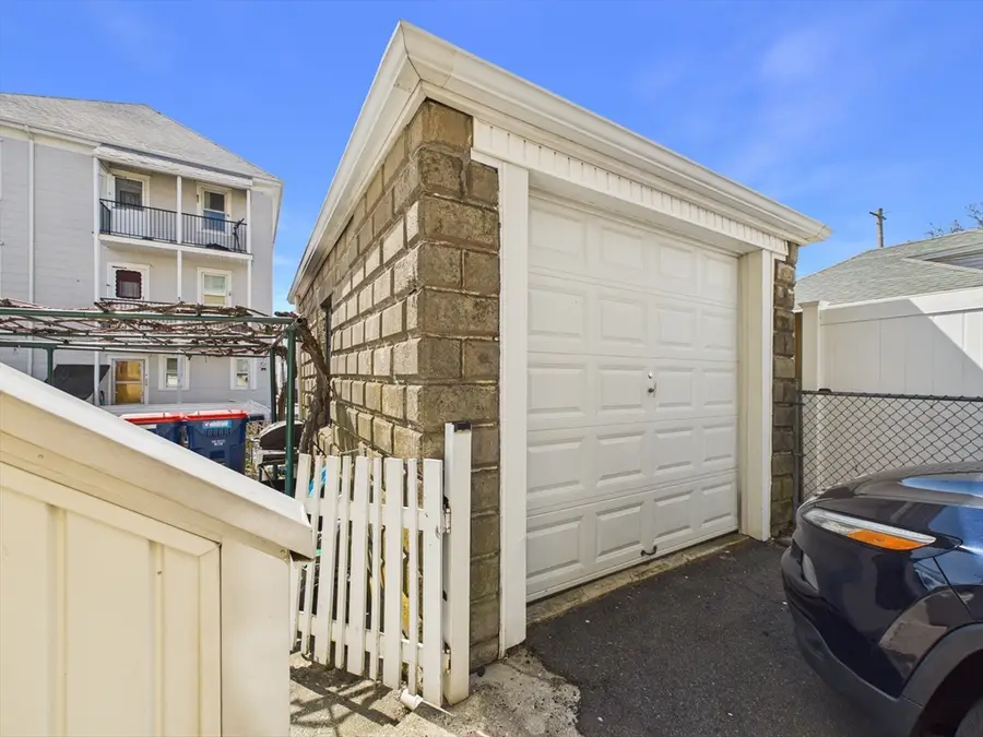 104-106 Belleville Rd, New Bedford, MA 02745 - #3