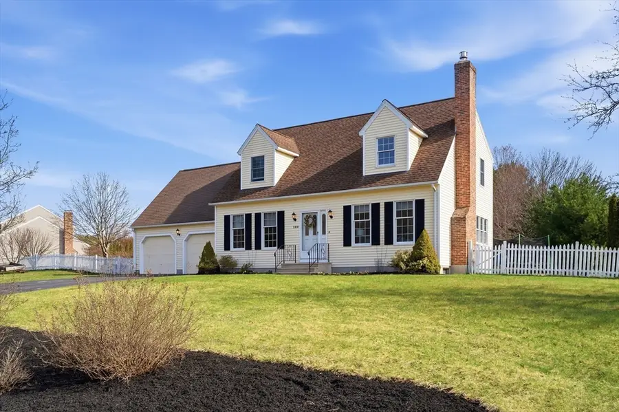 189 General Hobbs Rd, Jefferson, MA 01522 - #3