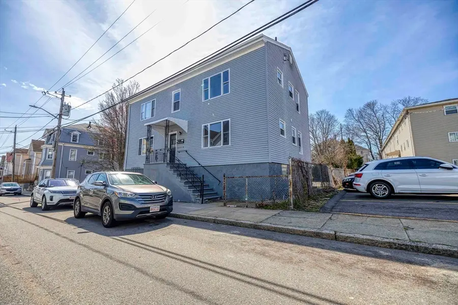 135 Snell St, Fall River, MA 02721 - #2