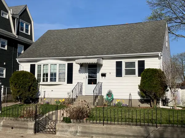 45 Perrin Ave, Pawtucket, RI 02861