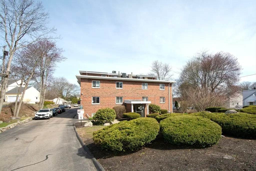 211 West St #4B, Quincy, MA 02169 - #1