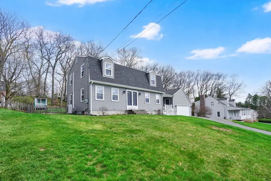 23 Susan Drive, Westfield, MA 01085 - #3